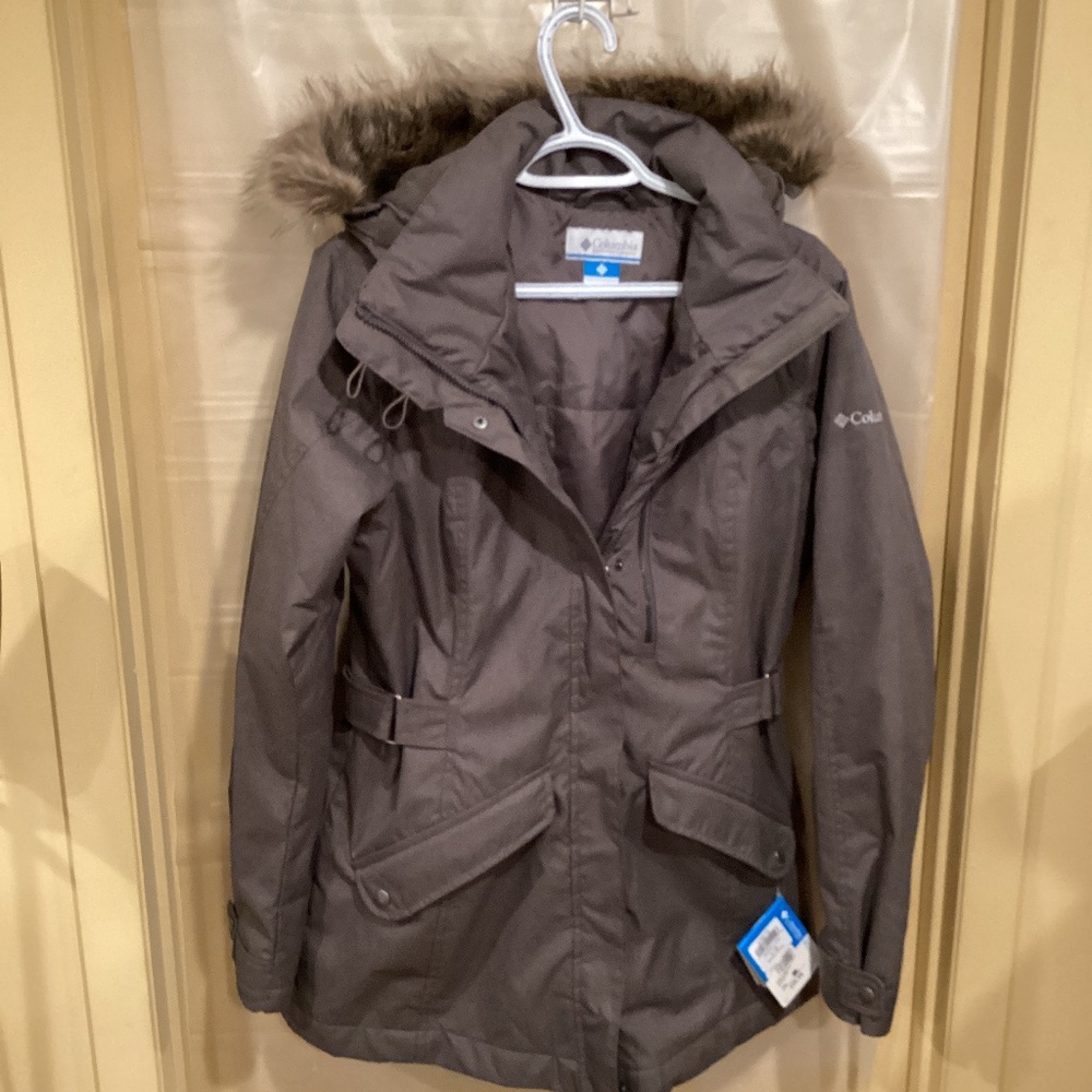 Columbia Sportwwear Company Women’s Winter Jacket  Size Large Med. Brown